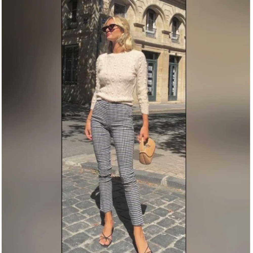 Uniqlo Black & White Gingham High-Rise Leggings